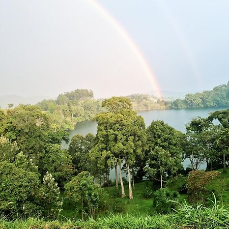 Fort Portal Lake Nyamirima Cottages מראה חיצוני תמונה