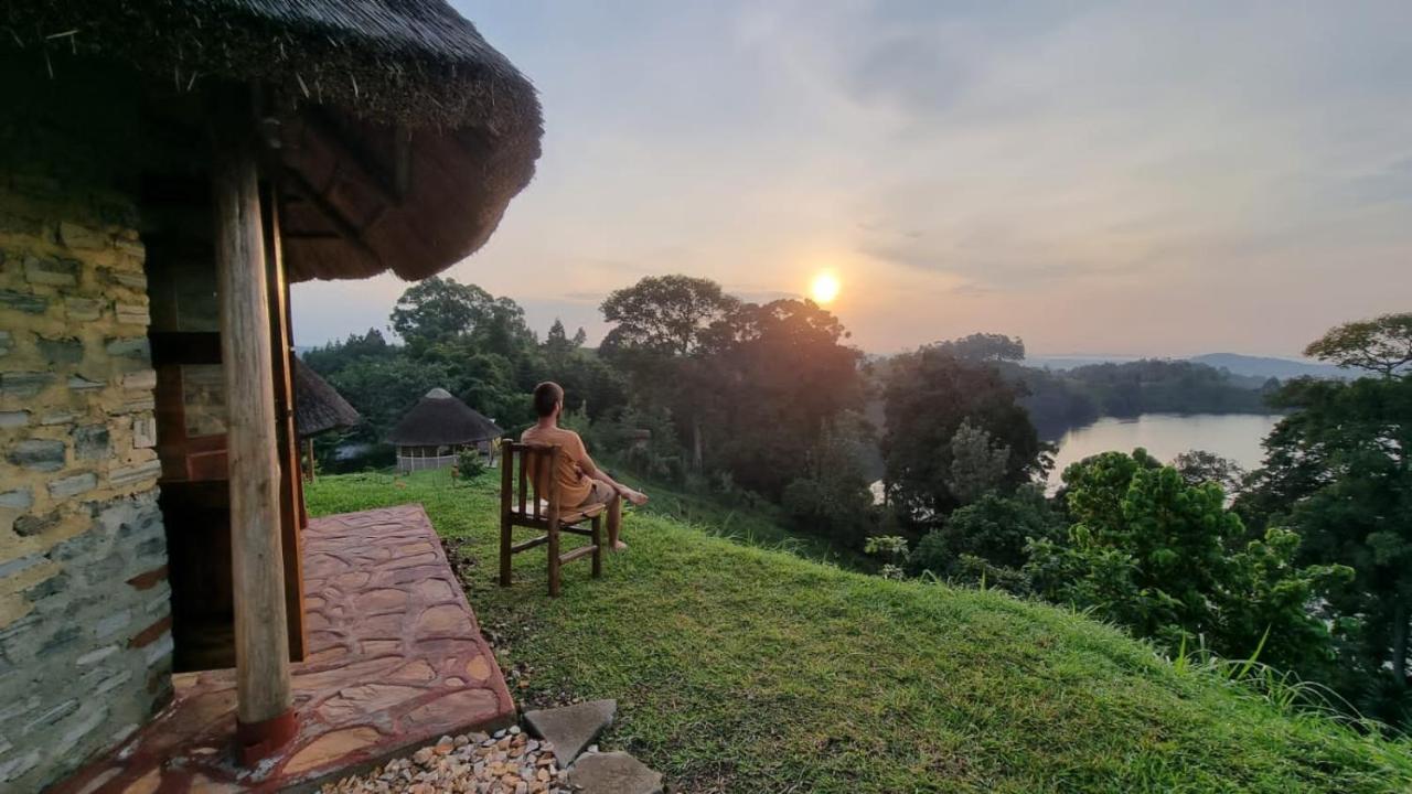 Fort Portal Lake Nyamirima Cottages מראה חיצוני תמונה