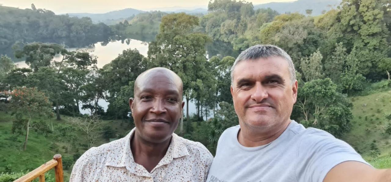 Fort Portal Lake Nyamirima Cottages מראה חיצוני תמונה